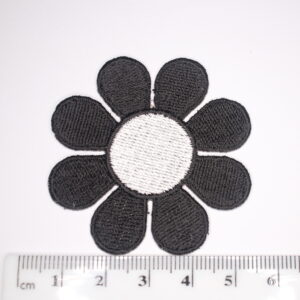 Black and white daisy iron on patch