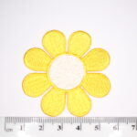 Yellow and white daisy iron on patch