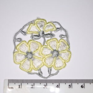 White and yellow Flowers Embroidered Sew-On Patch Vintage Appliqué