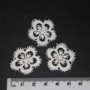 Set Of 3 Small White Lace Flower Sew On Patch Appliqué 30mm x 30mm